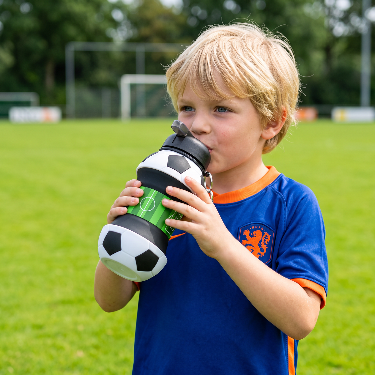 Opvouwbare & Duurzame Siliconen Voetbaldrinkfles